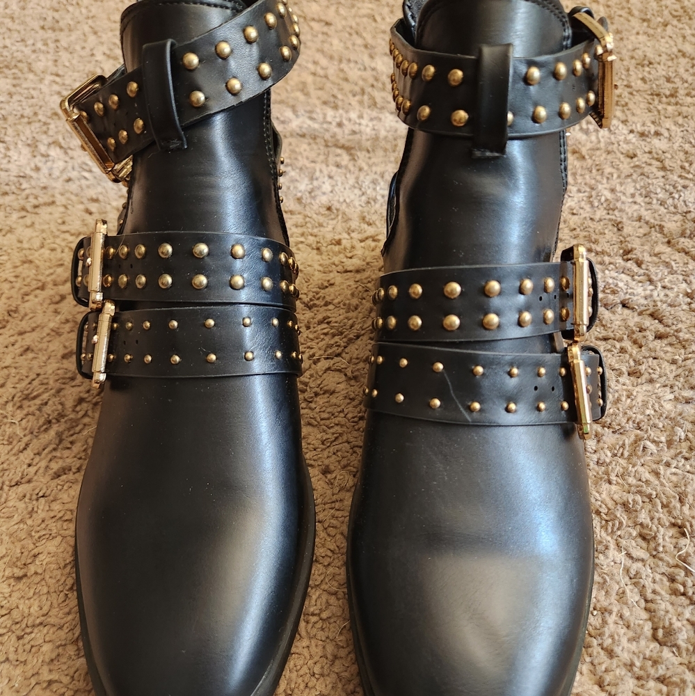 Women 8 Black Comba Boots